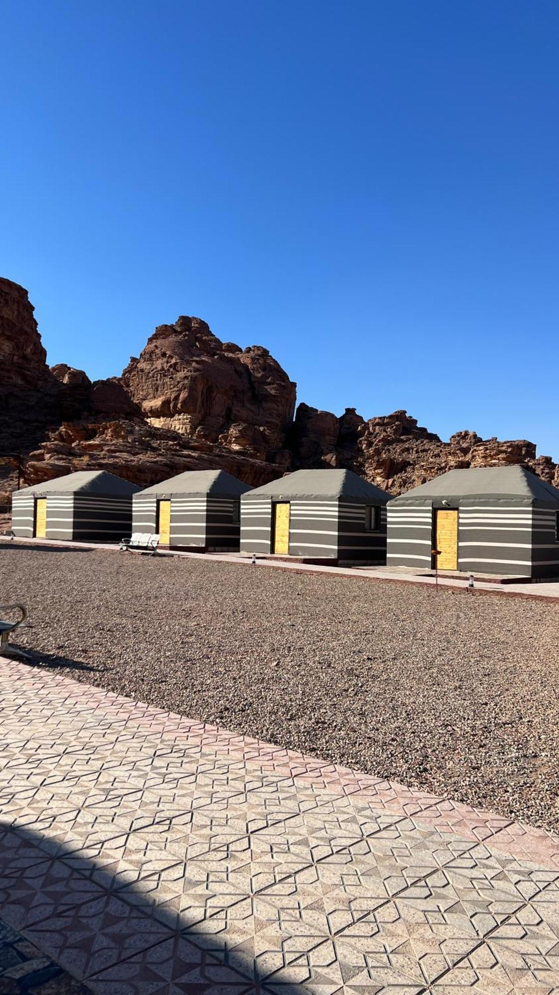 Sunlight Camp Apartment Wadi Rum Luaran gambar